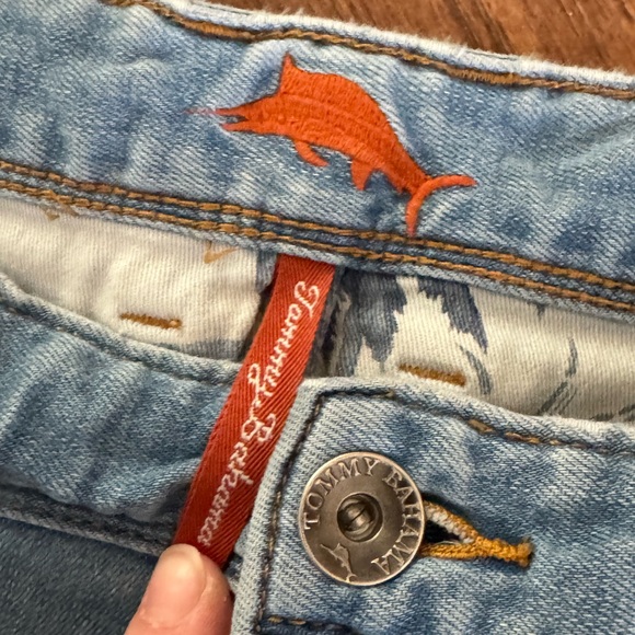 Tommy Bahama Blue Denim Relaxed Straight leg jeans - Picture 4 of 9